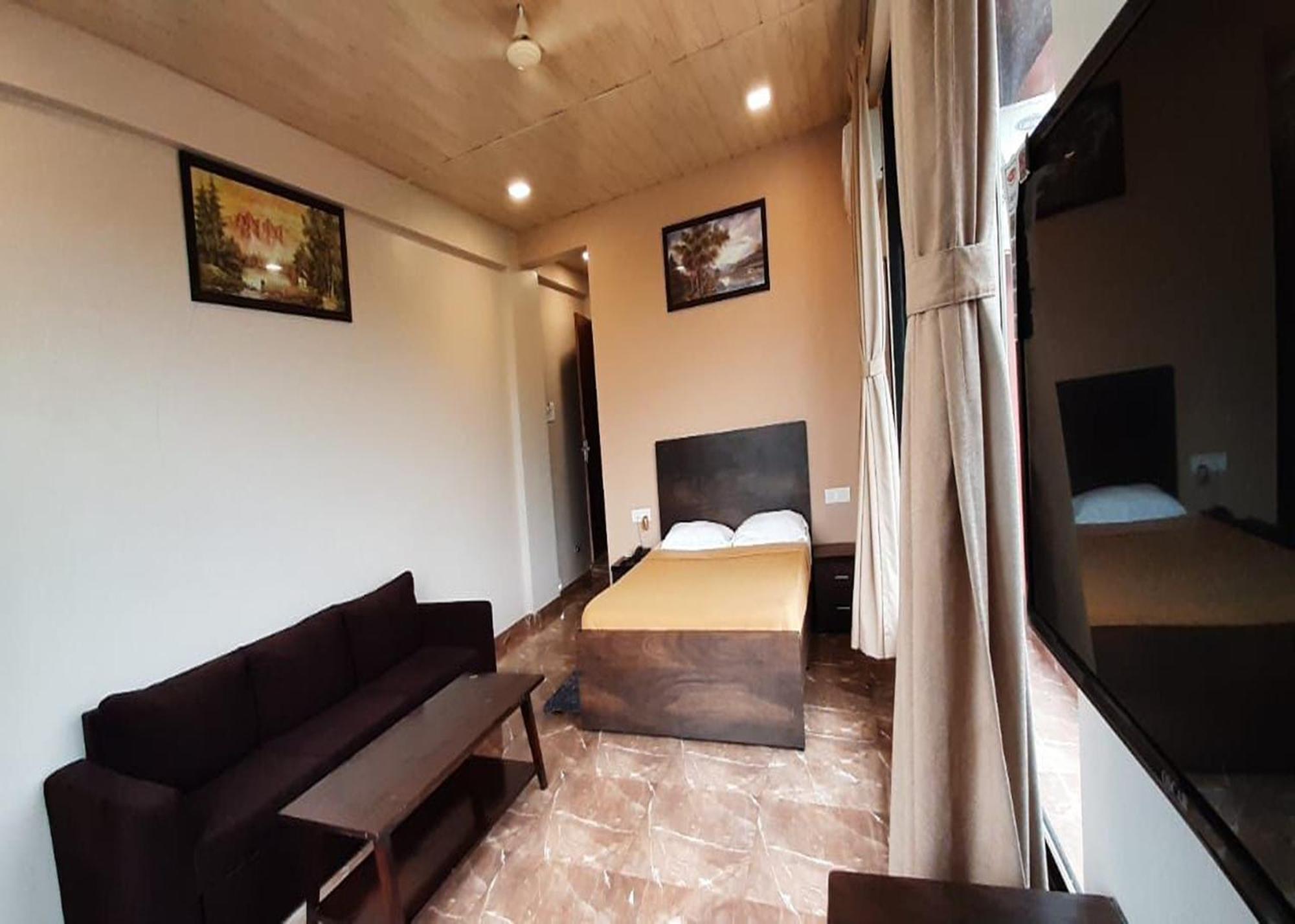 Turning Point Resort Kasara Екстер'єр фото